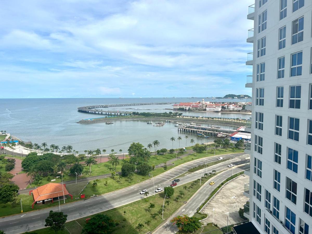Moderno En Avenida Balboa Apartamento