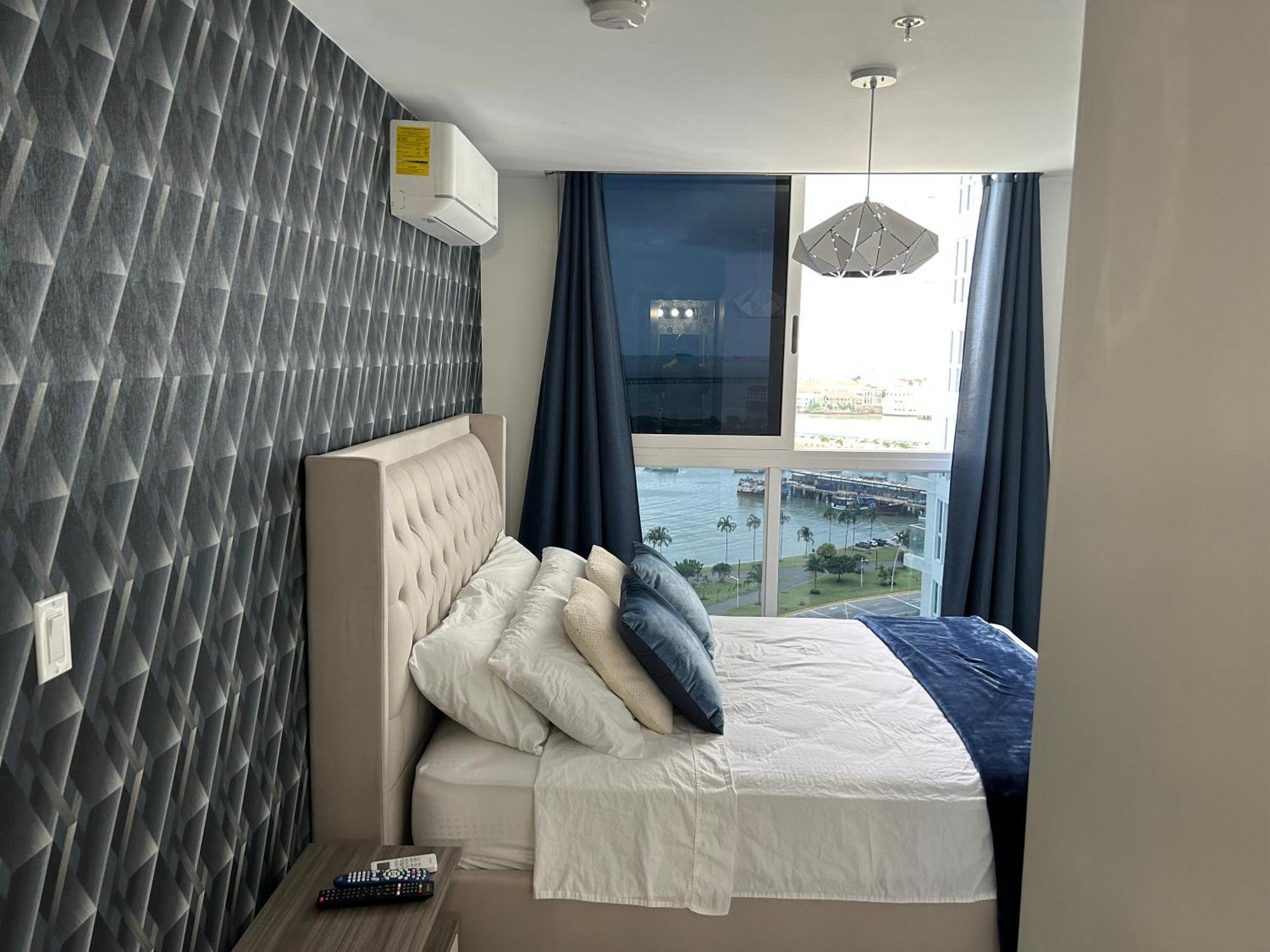 Moderno En Avenida Balboa Apartamento *