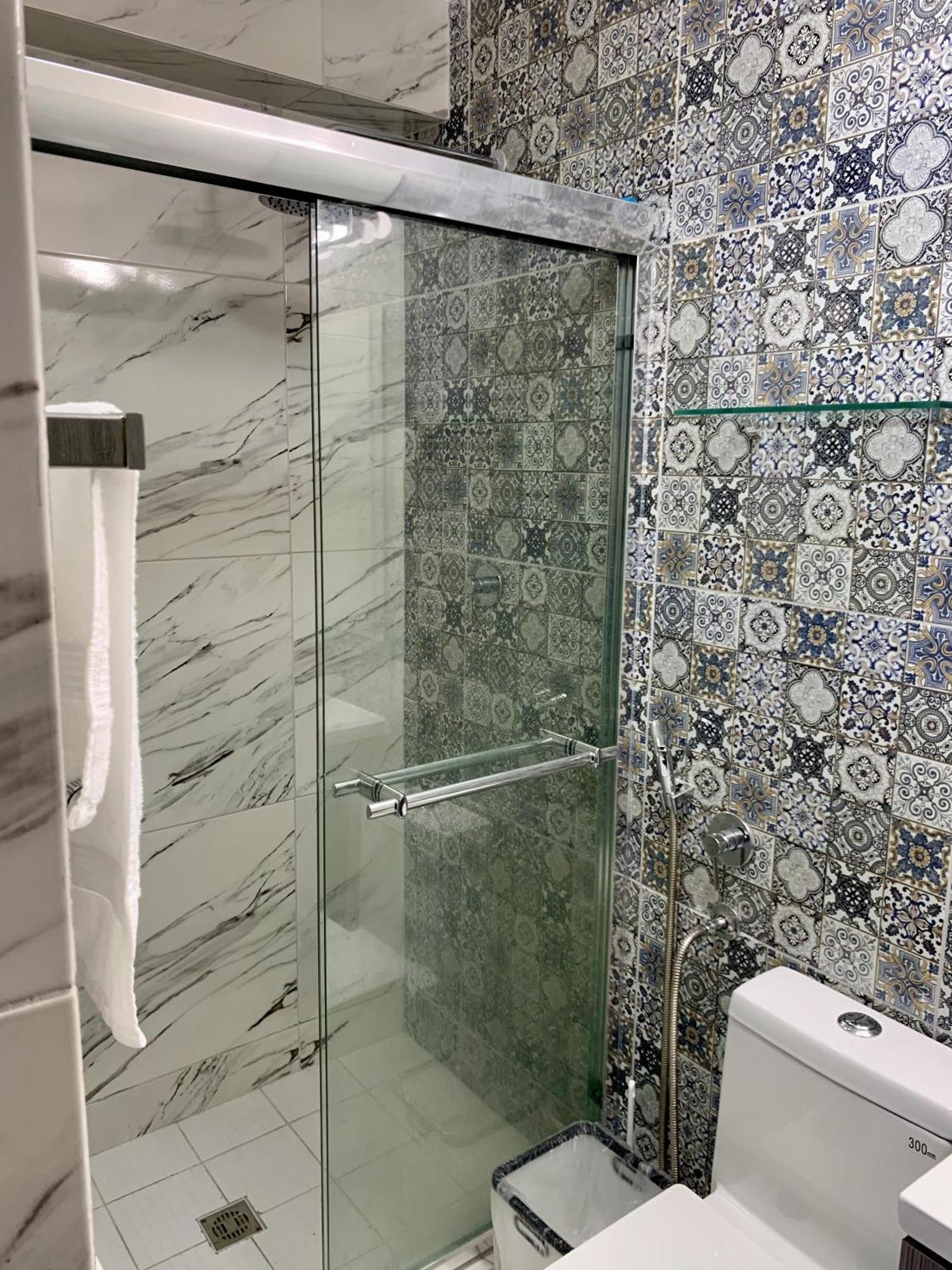 Moderno En Avenida Balboa Apartamento