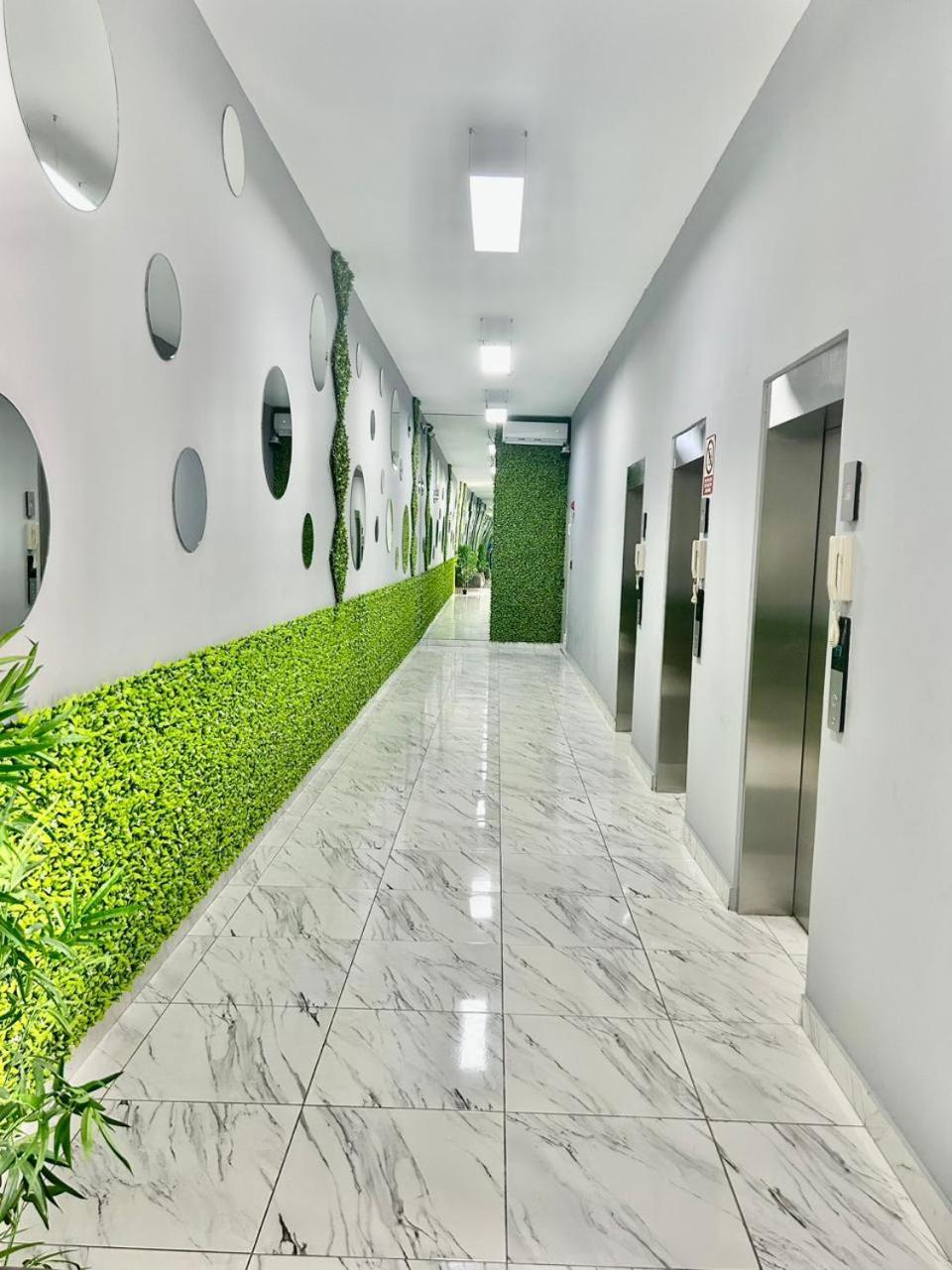 Apartamento Moderno En Avenida Balboa *