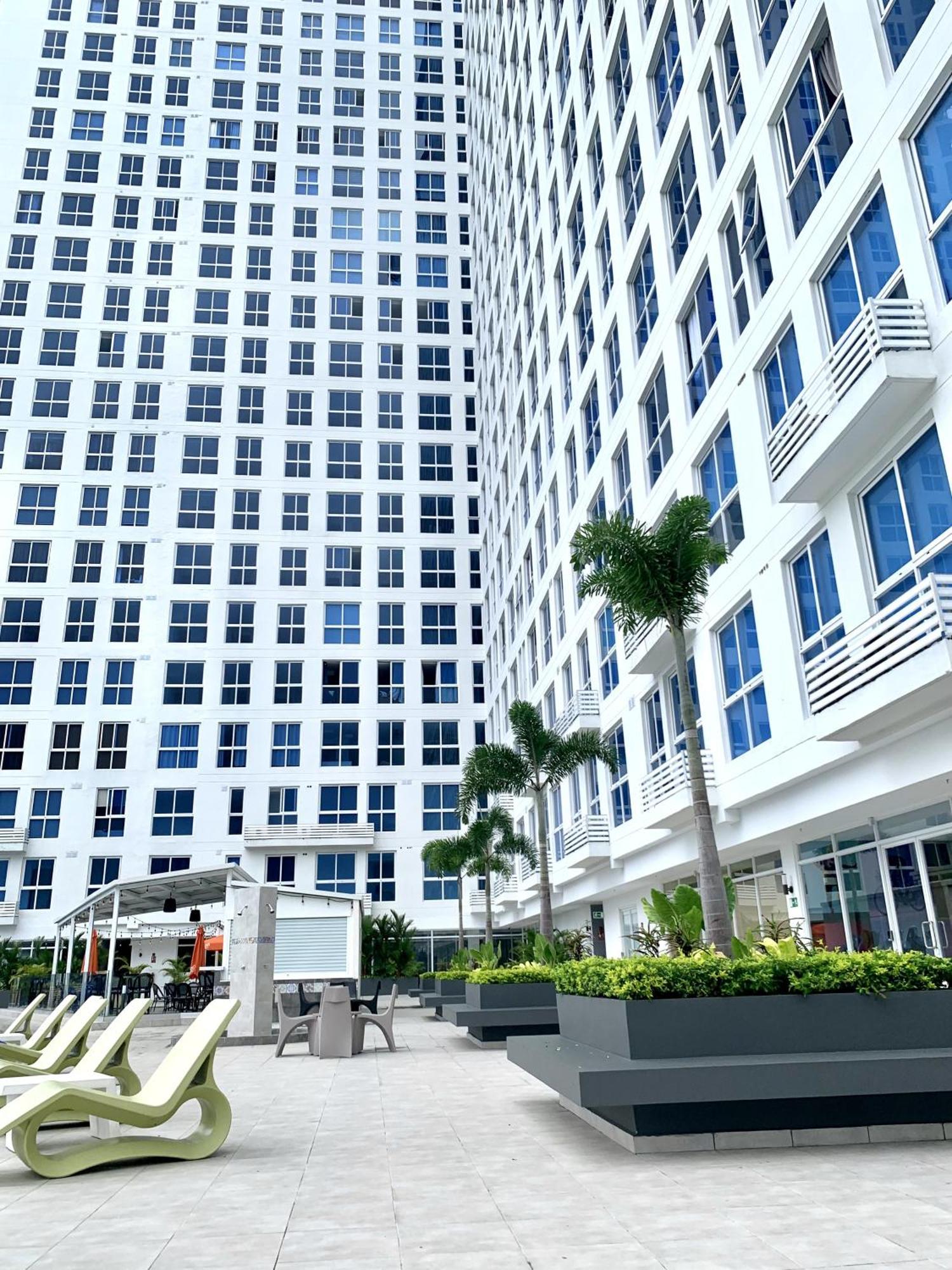 Apartamento Moderno En Avenida Balboa *
